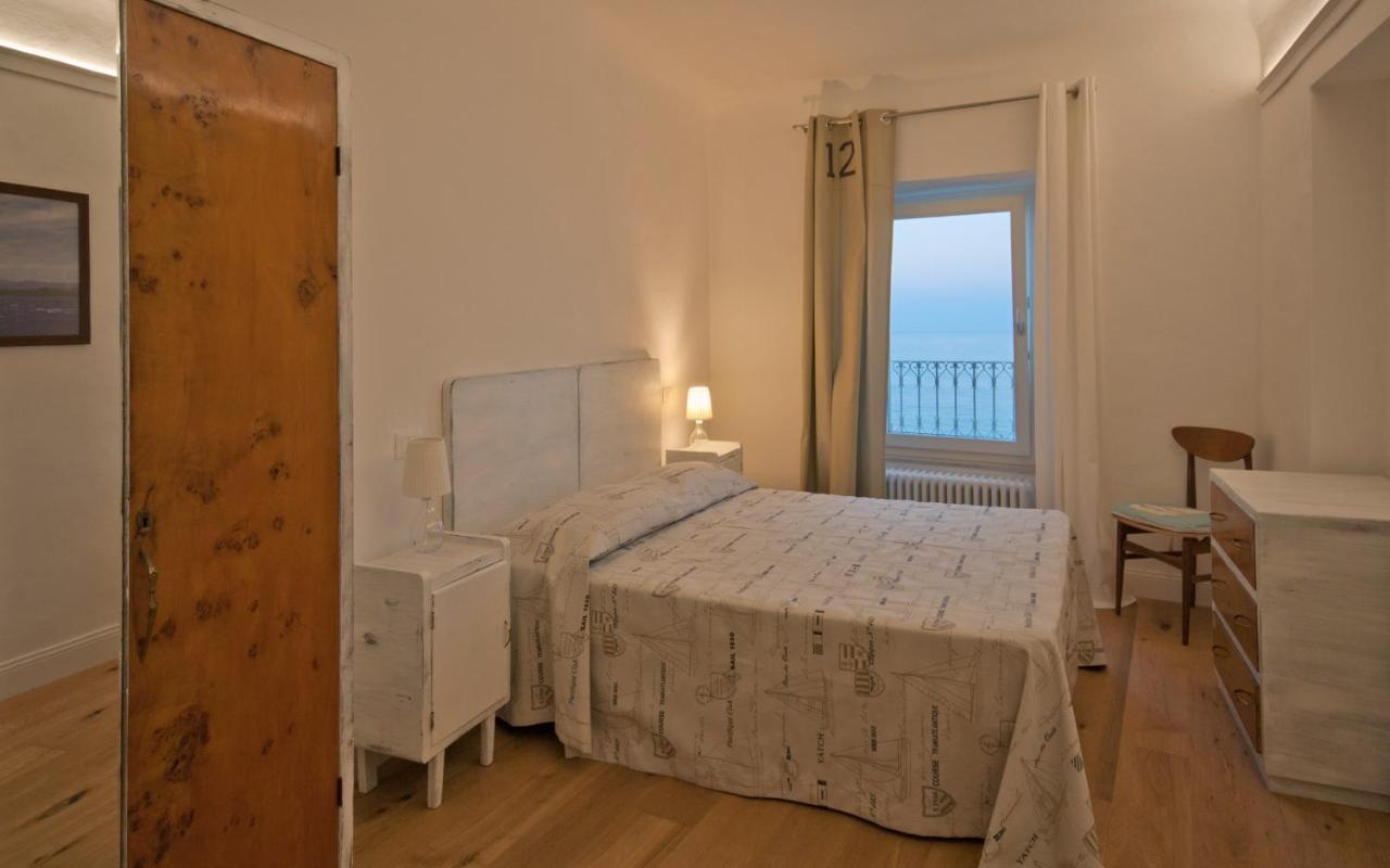 B&B Tre Finestre Sul Mare Гроттамаре Экстерьер фото